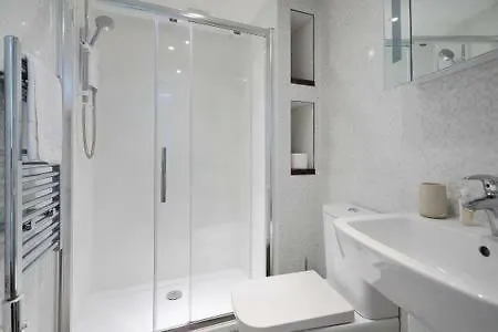 The Apartamento Bristol